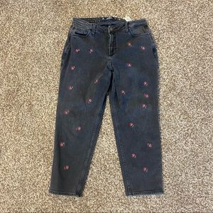 Hollister Curvy high rise mom Jean